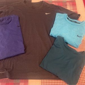 Men’s Nike tees (lot of 4)